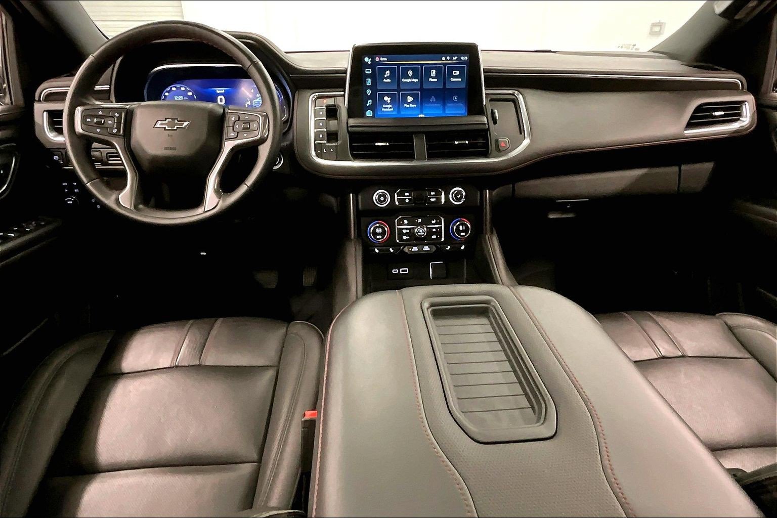 Used 2024 Chevrolet Tahoe RST w/ Luxury Package AWD/4WD image 19
