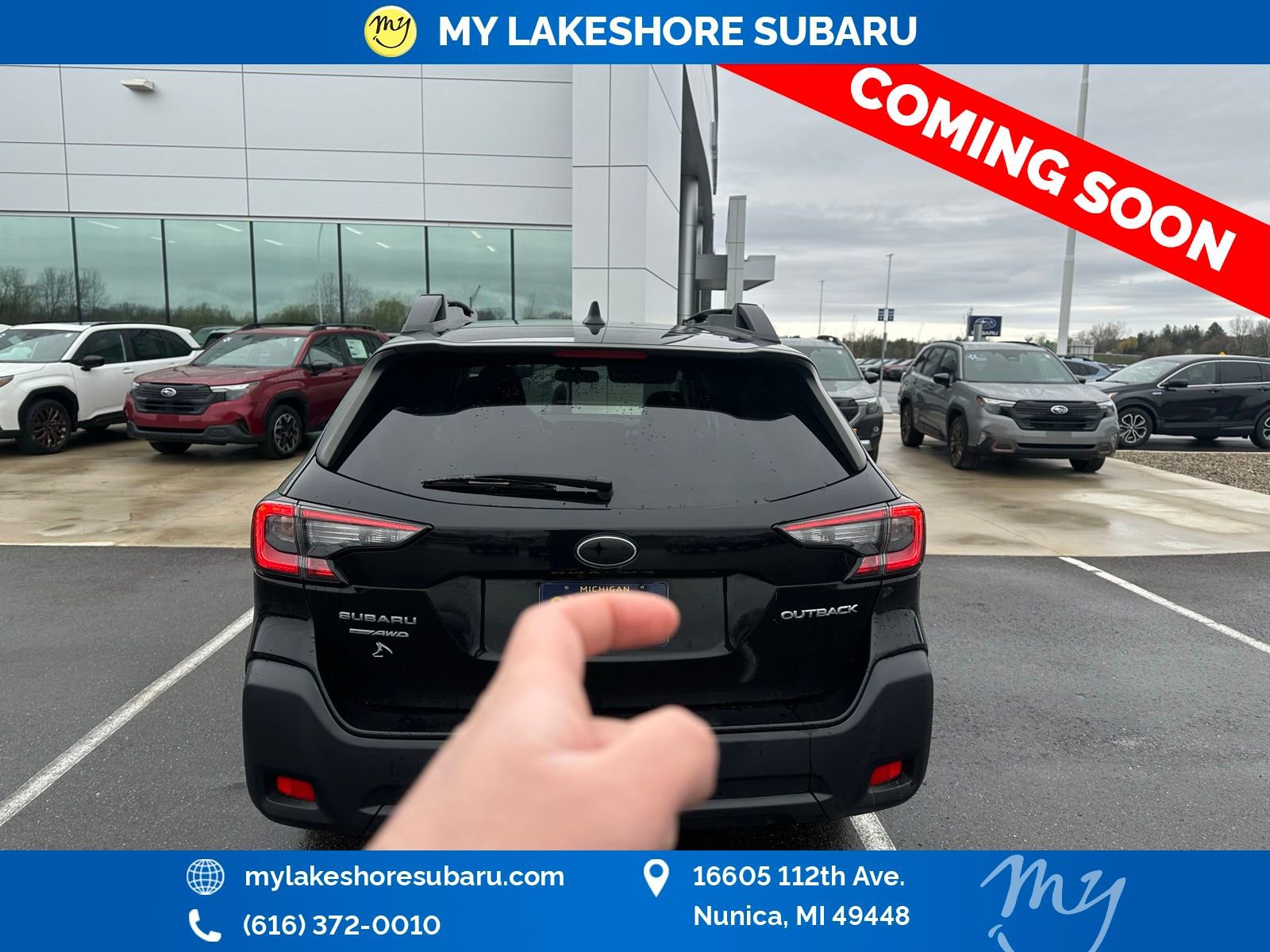 Used 2023 Subaru Outback Premium image 7