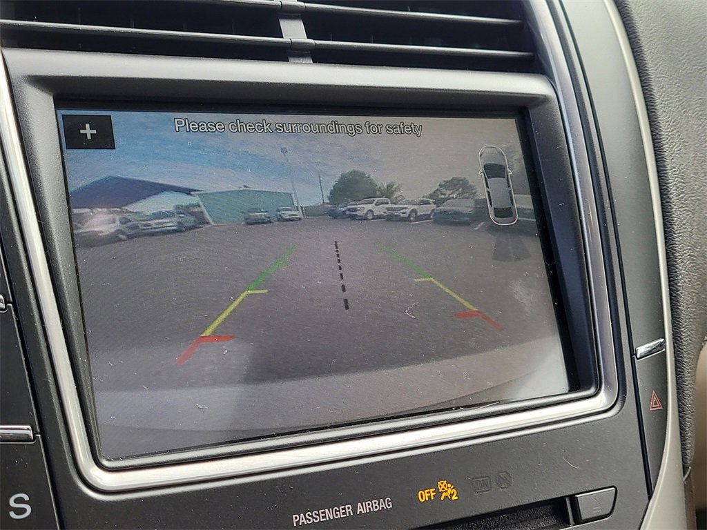 Used 2017 Lincoln MKX Reserve image 23