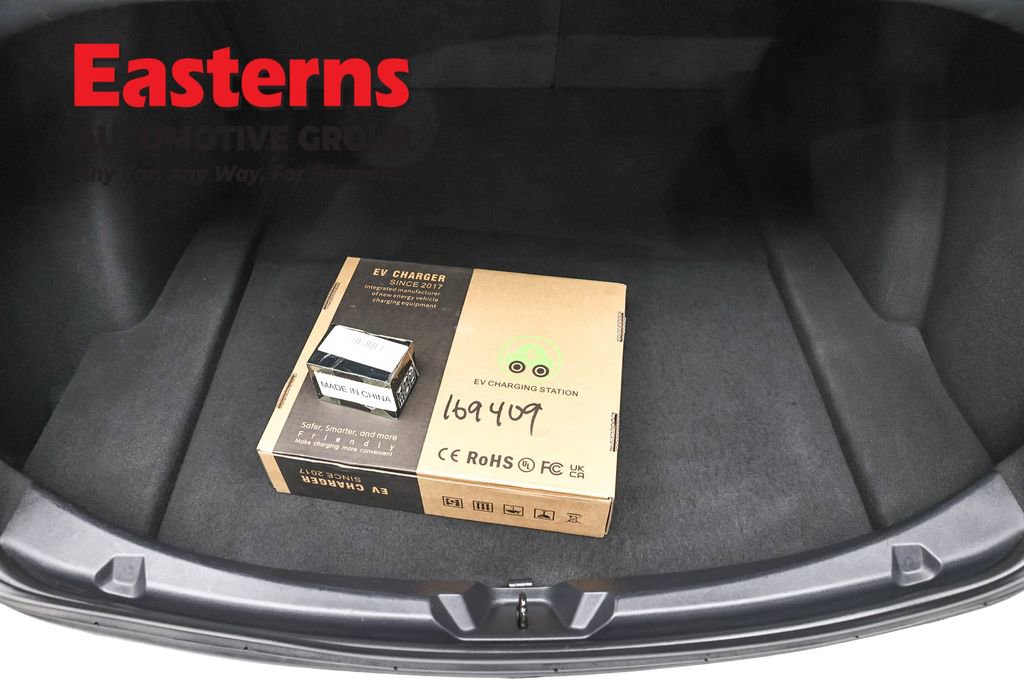 Used 2018 Tesla Model 3 Long Range image 9