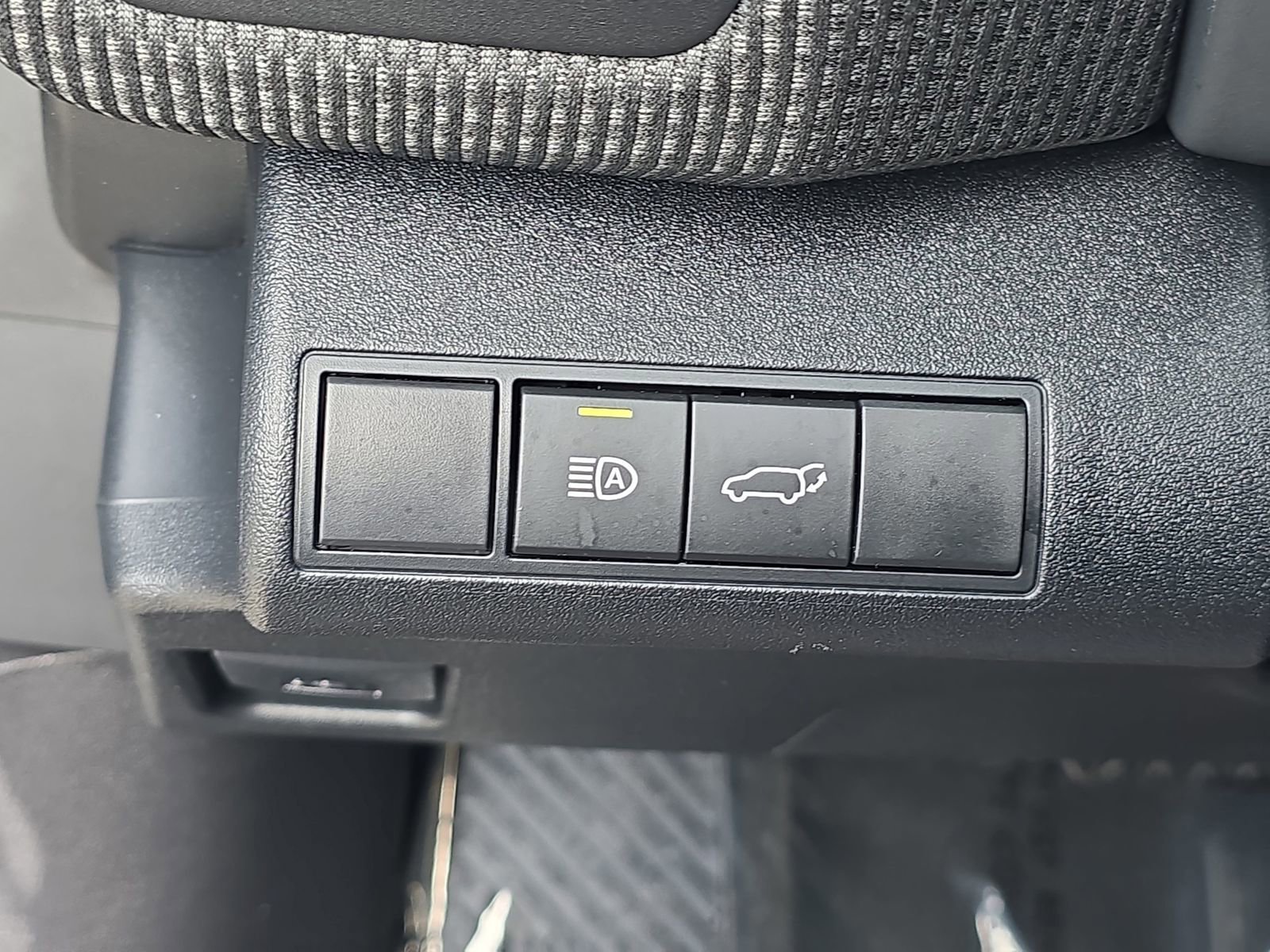 Used 2025 Toyota bZ4X FWD w/ Weather Package image 31