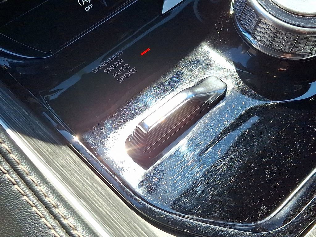 Used 2024 Jeep Wagoneer Series II w/ Flexible Seating Group image 25