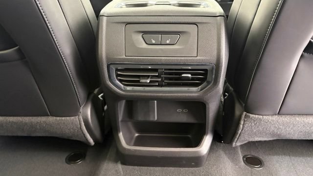 Used 2025 GMC Sierra EV Denali AWD/4WD image 30