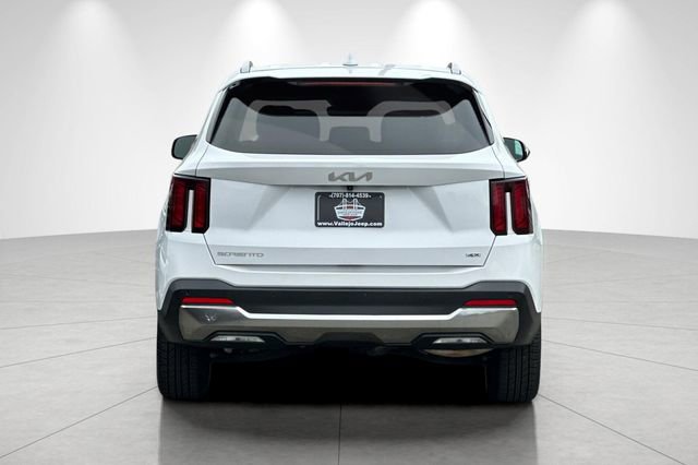 Used 2024 Kia Sorento S AWD/4WD image 5