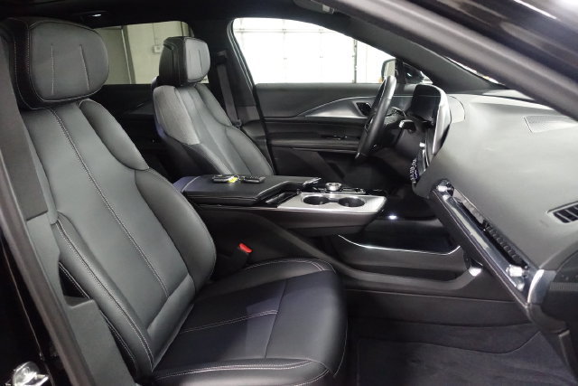 Used 2024 Cadillac Lyriq Tech AWD/4WD image 27