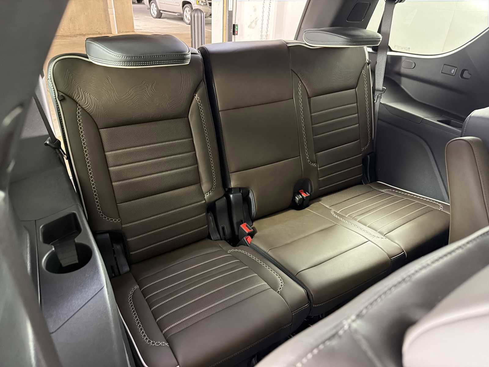 New 2026 GMC Yukon Denali Ultimate AWD/4WD image 15
