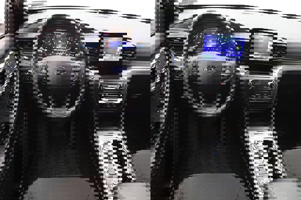 Used 2020 Ford Explorer XLT image 14