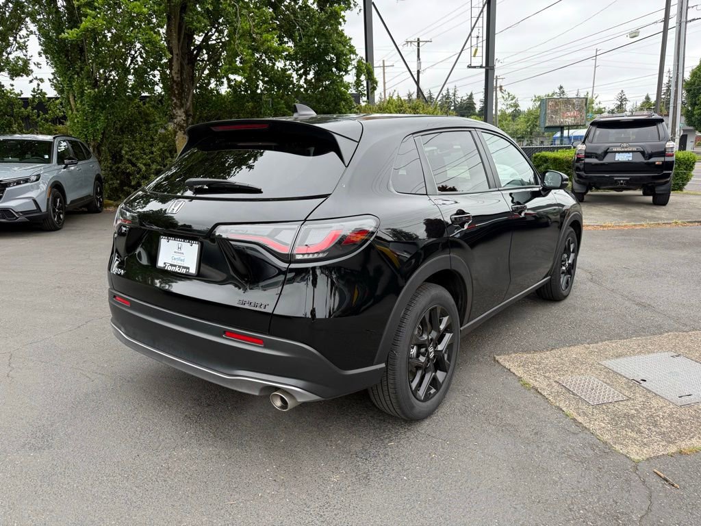 Used 2025 Honda HR-V Sport image 9