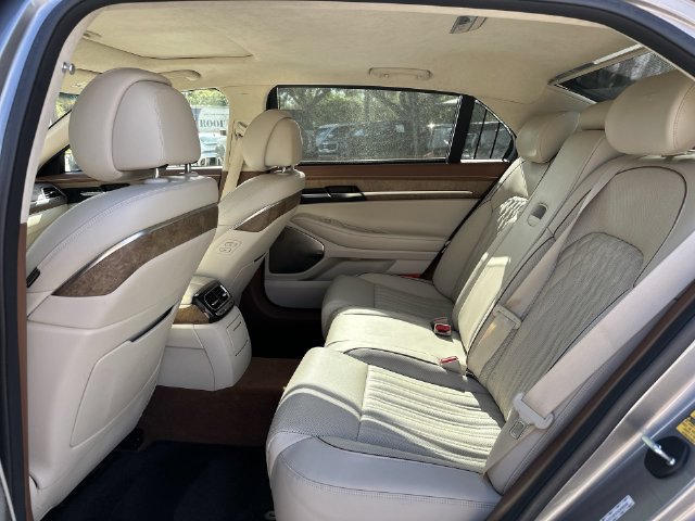 Used 2021 Genesis G90 3.3T Premium AWD/4WD image 27