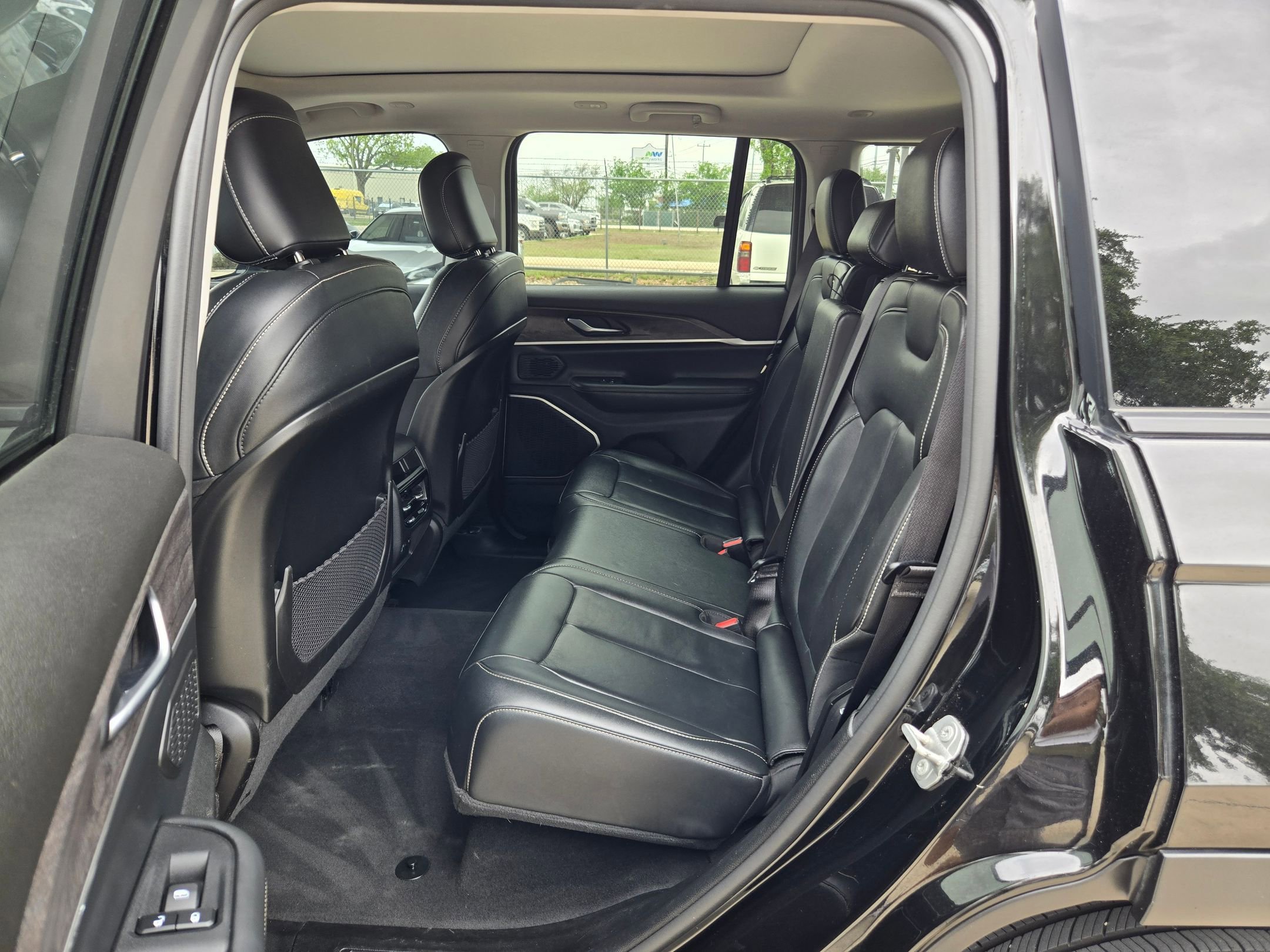 Used 2022 Jeep Grand Cherokee Limited 4xe AWD/4WD image 20