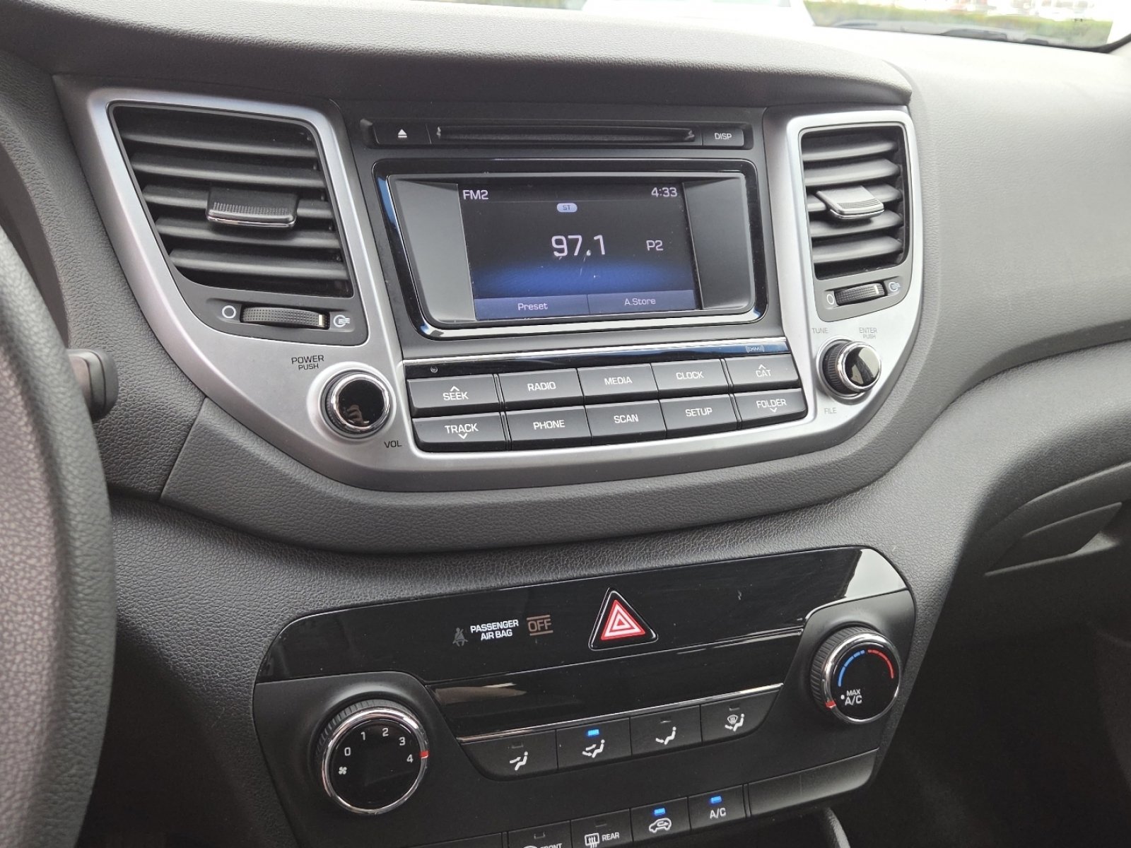 Used 2017 Hyundai Tucson SE image 26