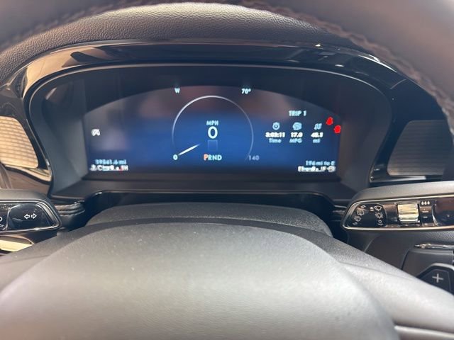 Used 2023 Lincoln Corsair AWD w/ Equipment Group 101A image 18