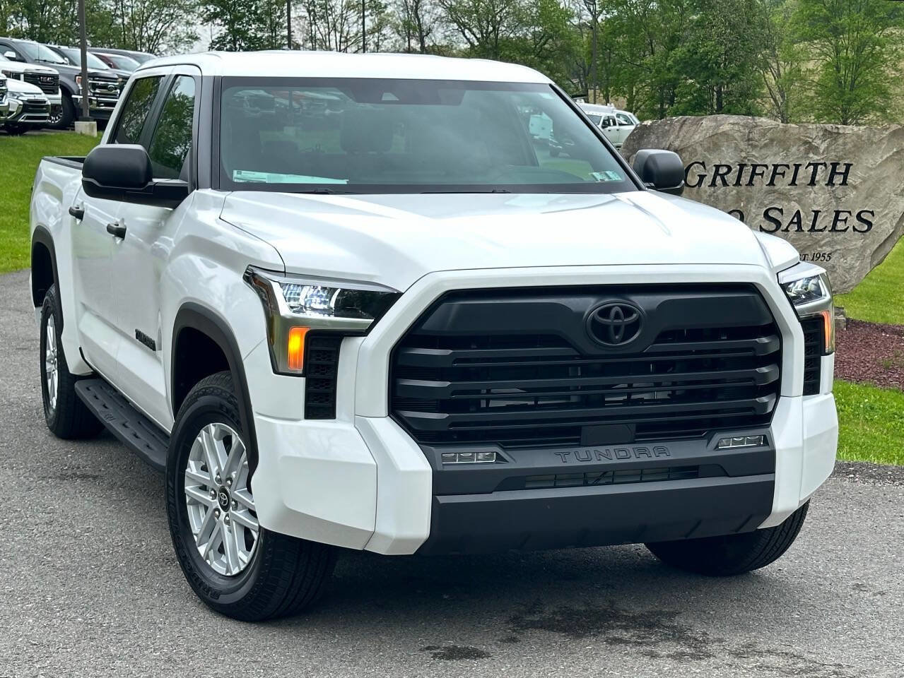 Used 2025 Toyota Tundra SR5 AWD/4WD image 20
