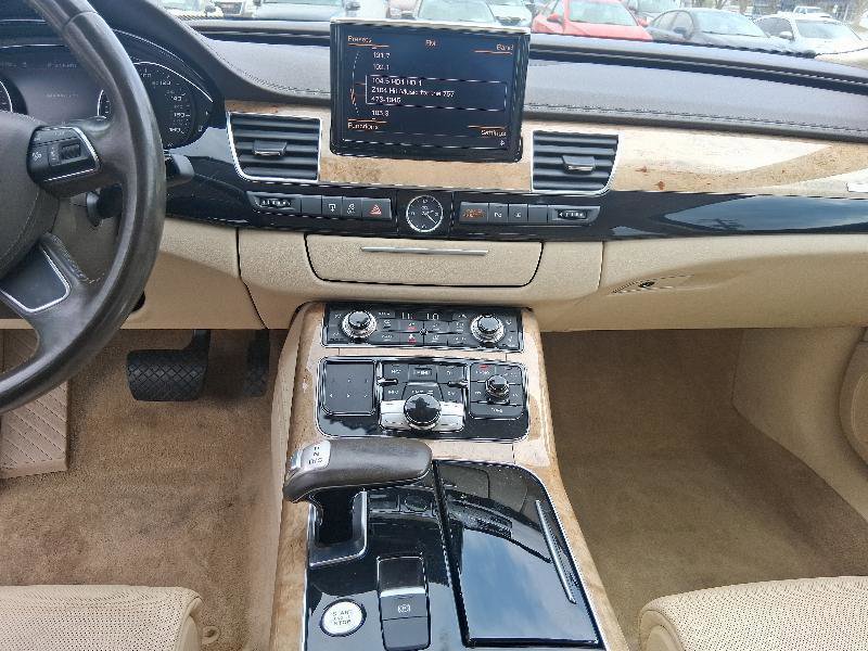 Used 2011 Audi A8 L 4.2 image 31