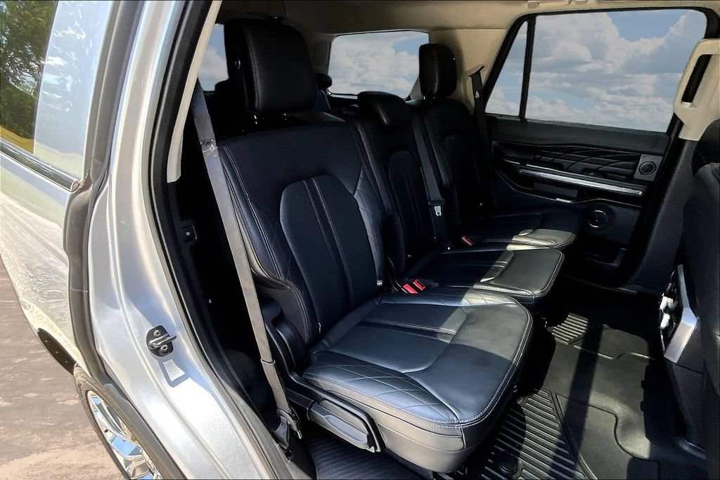 Certified 2019 Ford Expedition Platinum RWD image 27