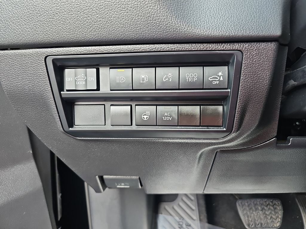 Used 2024 Toyota Tundra Limited image 39