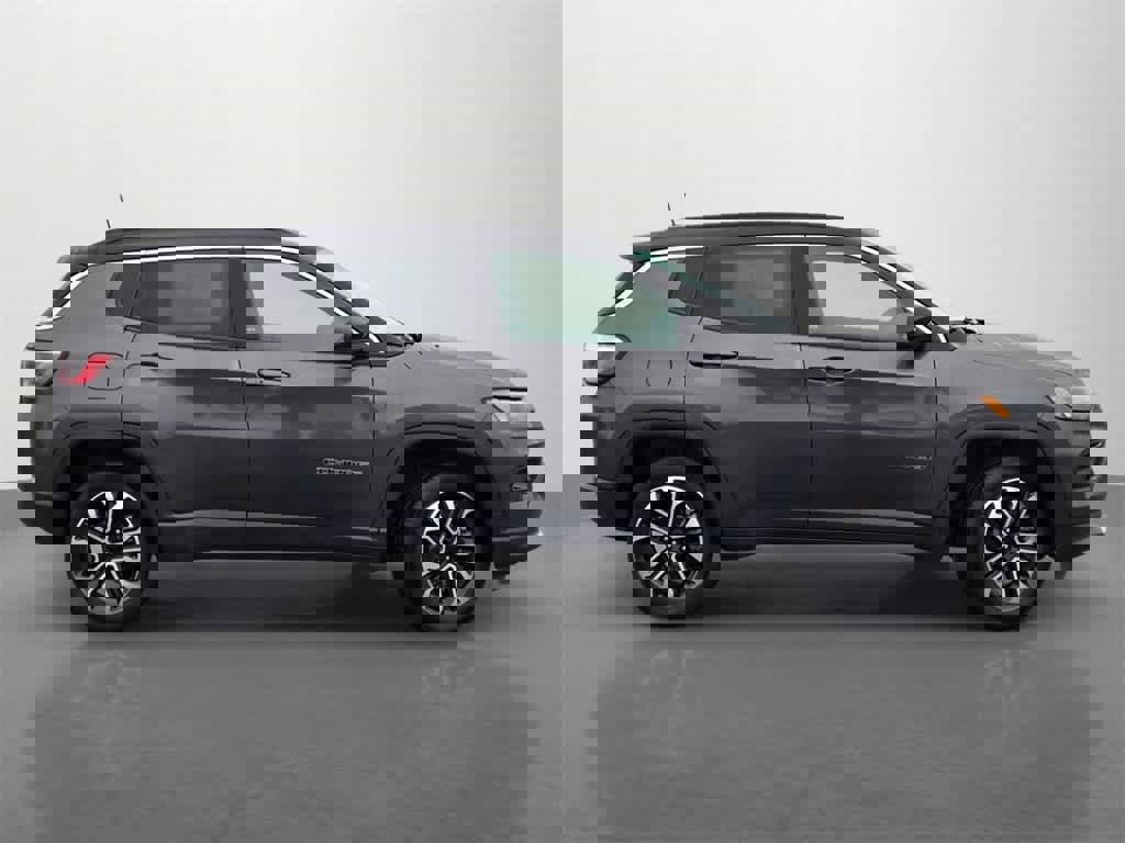 Used 2024 Jeep Compass Limited image 7