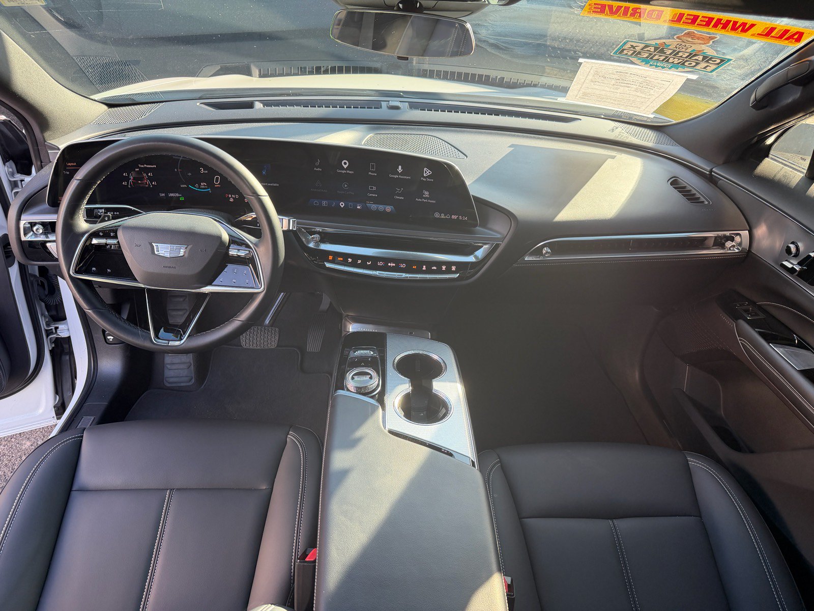 Used 2024 Cadillac Lyriq Tech w/ Driver Assist Package AWD/4WD image 15