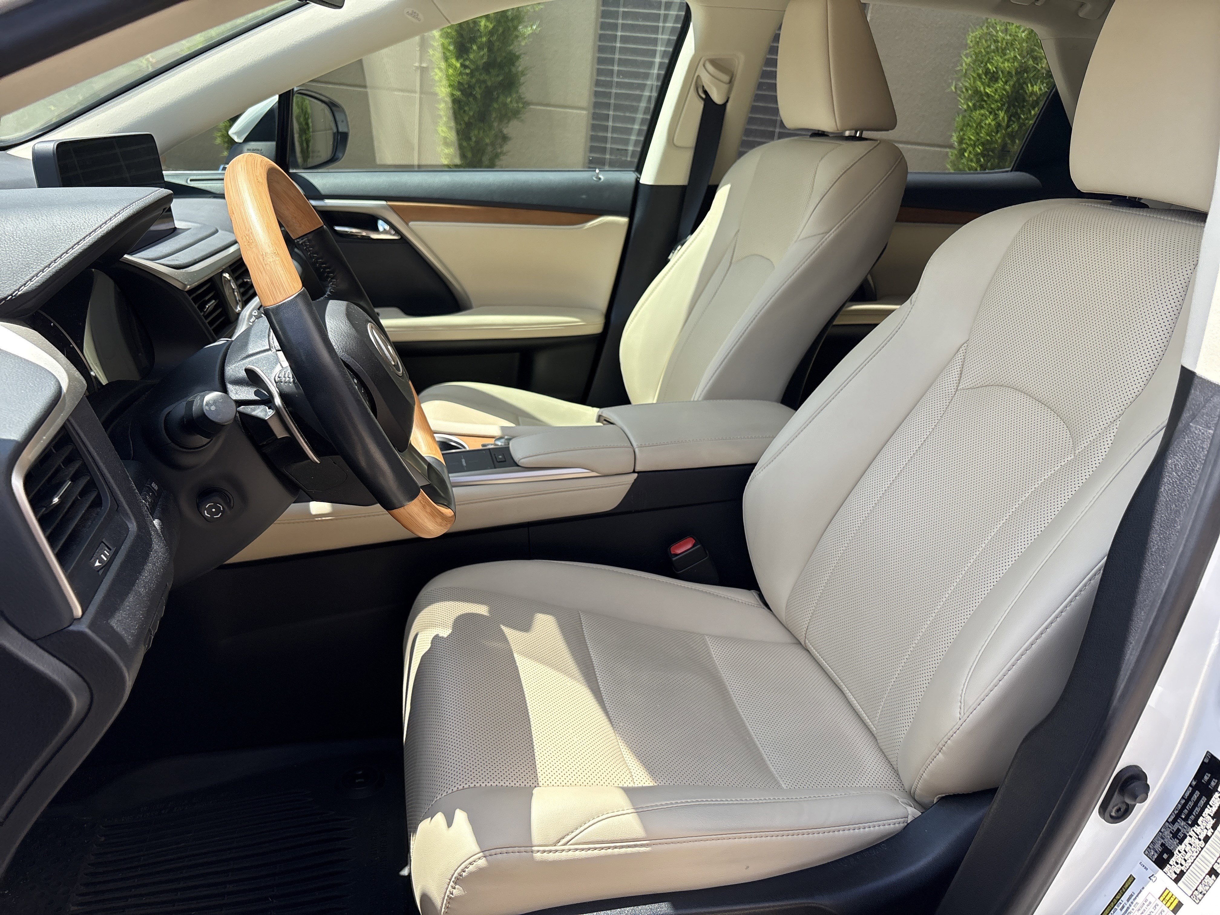 Certified 2022 Lexus RX 350 AWD w/ Premium Package image 16