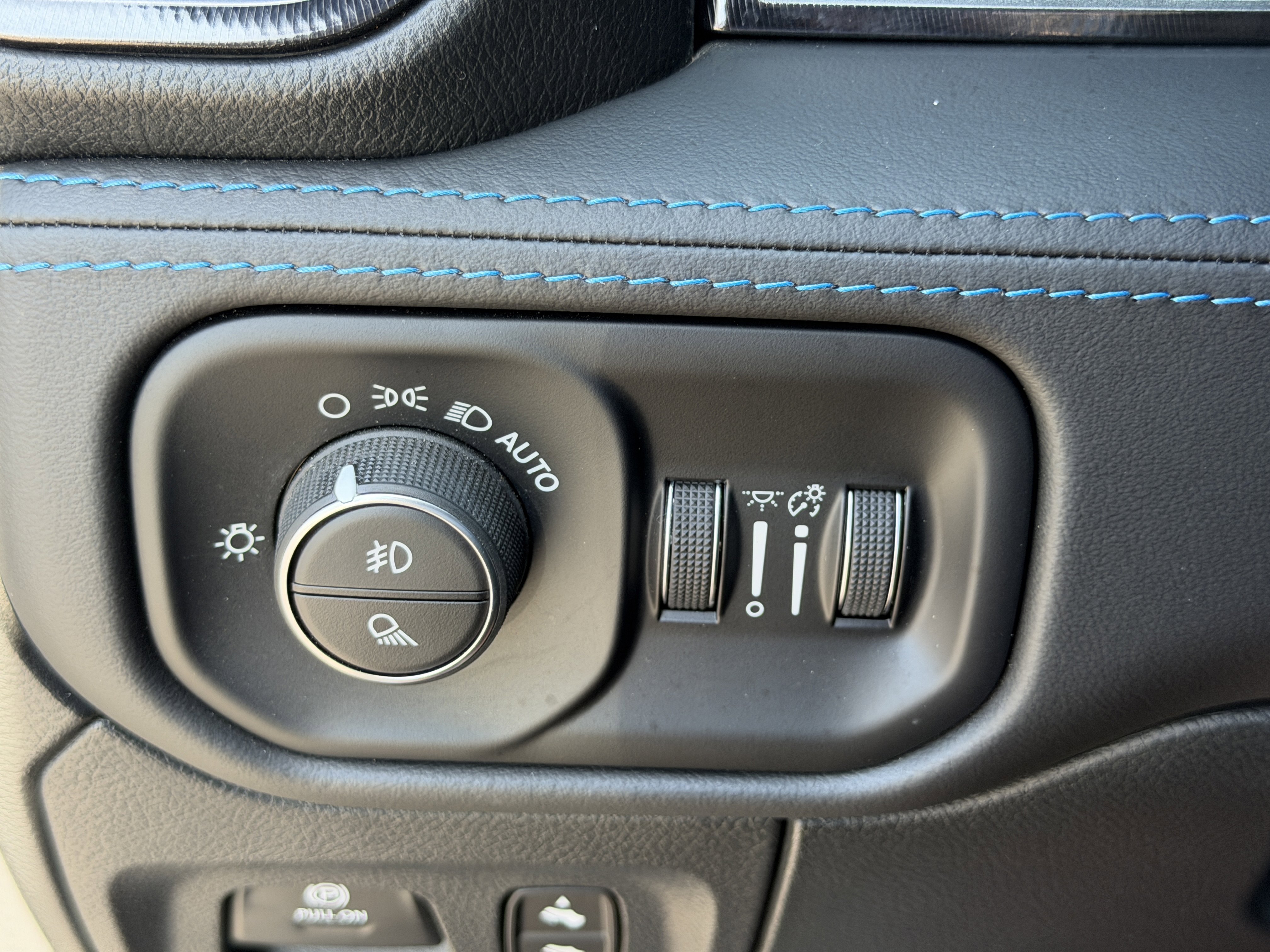 Used 2023 RAM 1500 TRX w/ TRX Level 2 Equipment Group AWD/4WD image 25