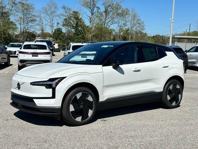 New 2026 Volvo EX30 Plus w/ Protection Package Premier AWD/4WD image 4