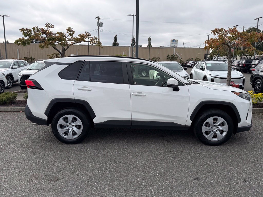 Used 2019 Toyota RAV4 LE w/ Carpet Mat Package AWD/4WD image 6