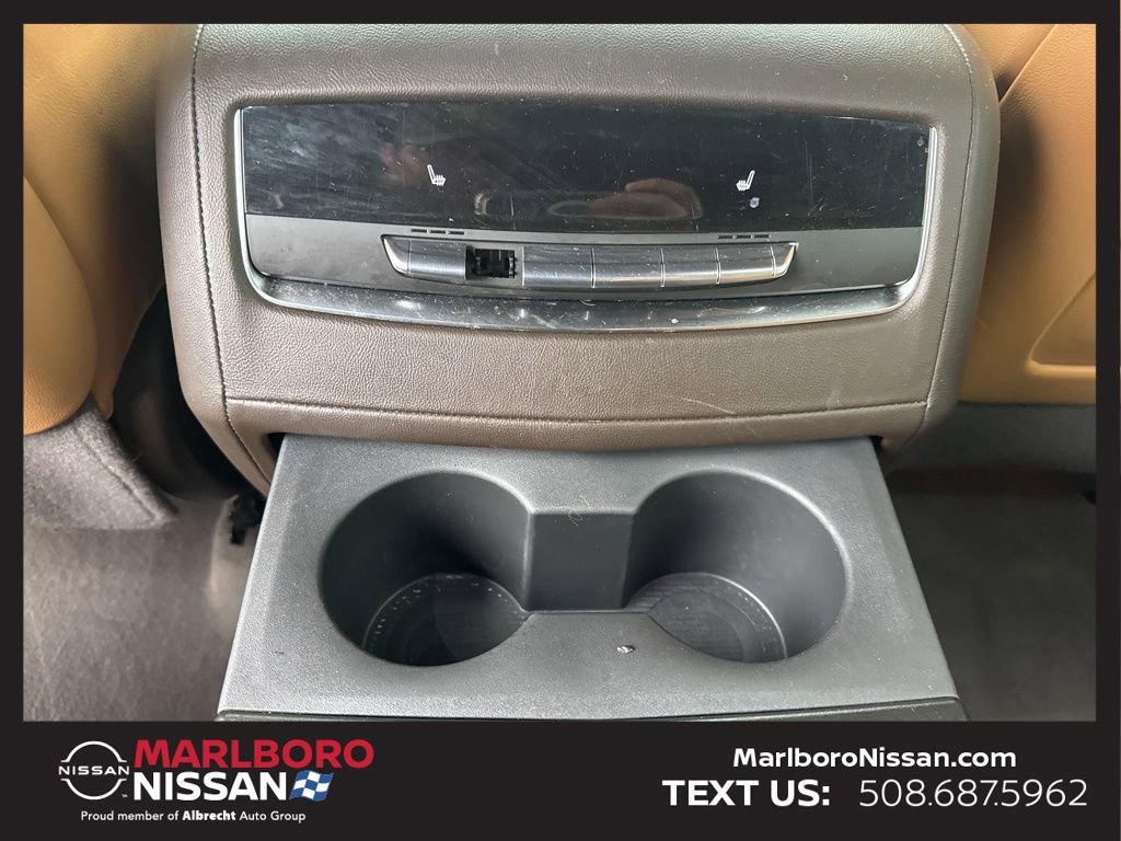 Used 2022 Cadillac Escalade Premium Luxury w/ Performance Package image 28