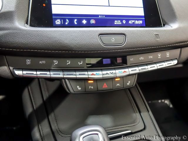 Used 2019 Cadillac XT4 Premium Luxury w/ Cold Weather Package FWD image 17
