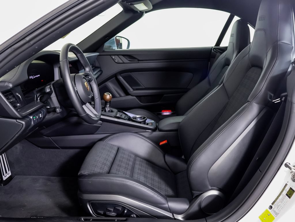Certified 2025 Porsche 911 Carrera T RWD image 5
