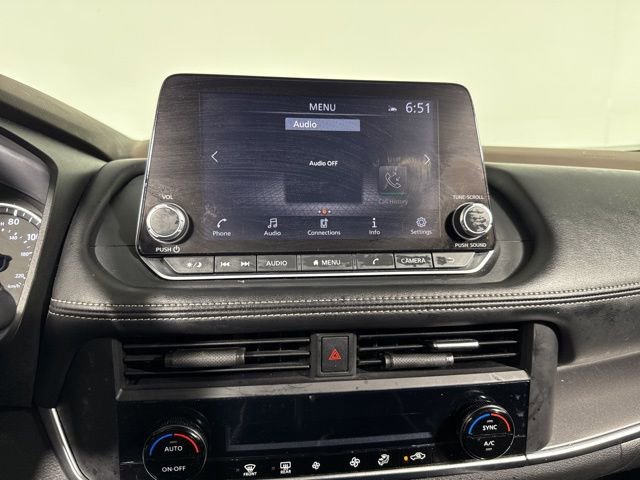 Used 2023 Nissan Rogue SV image 27