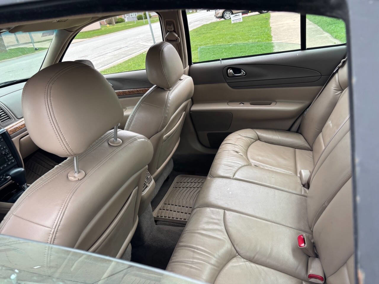 Used 1999 Lincoln Continental image 12