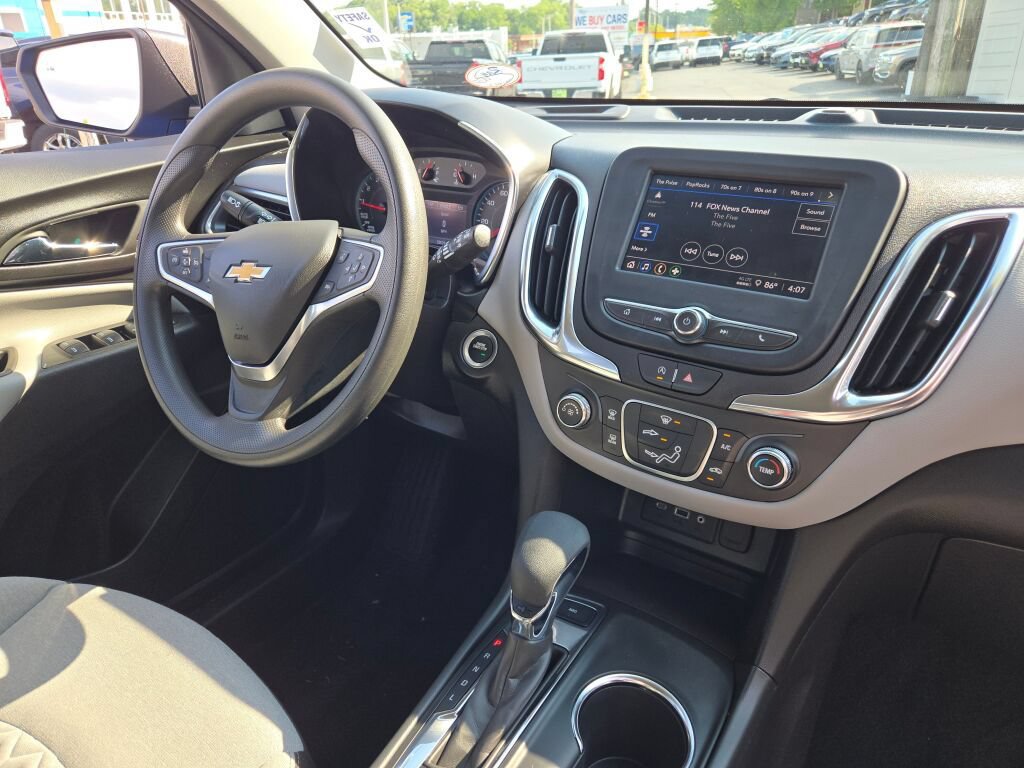 Certified 2024 Chevrolet Equinox LS w/ Driver Confidence II Package AWD/4WD image 8
