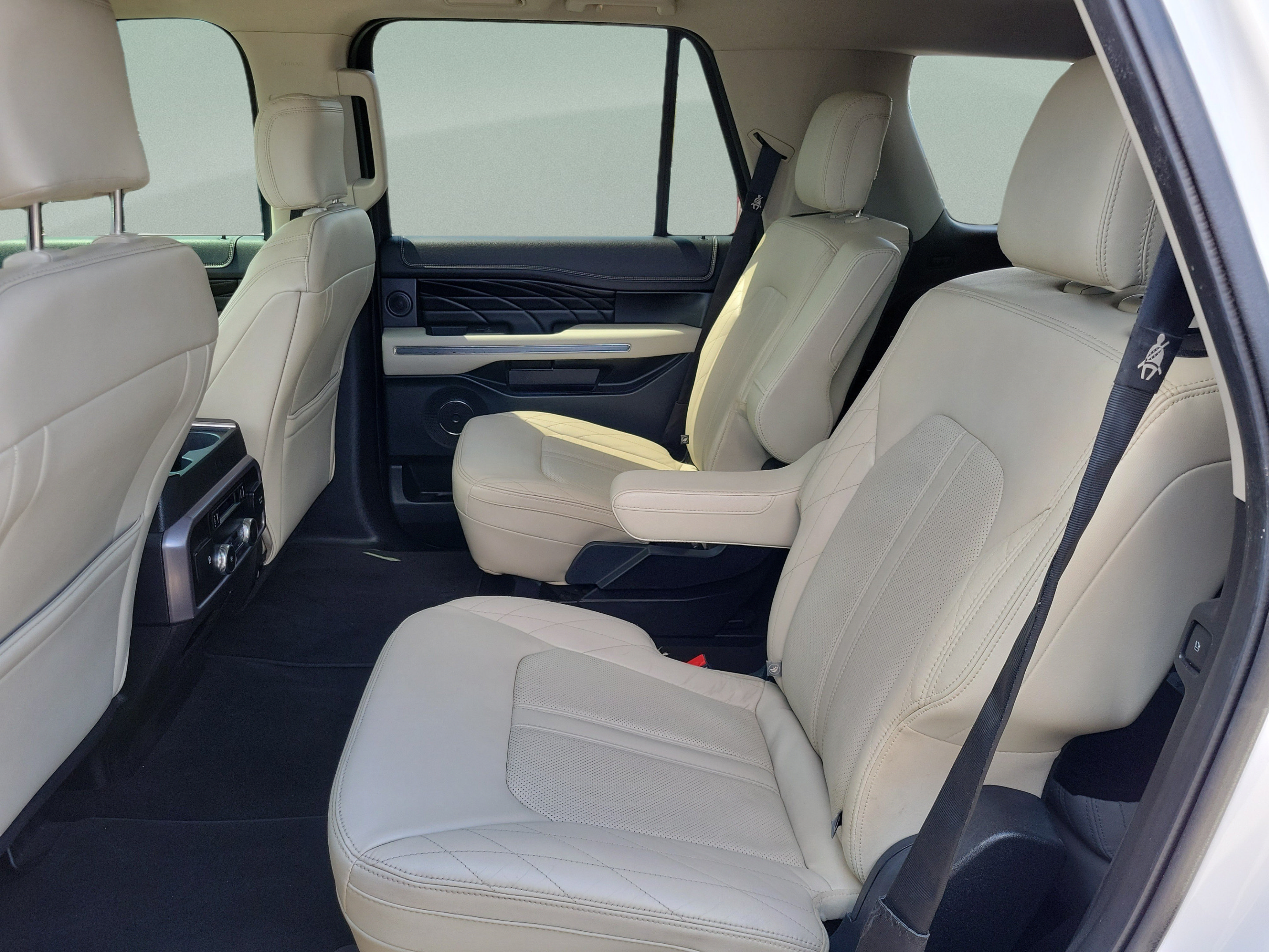 Used 2019 Ford Expedition Platinum RWD image 13