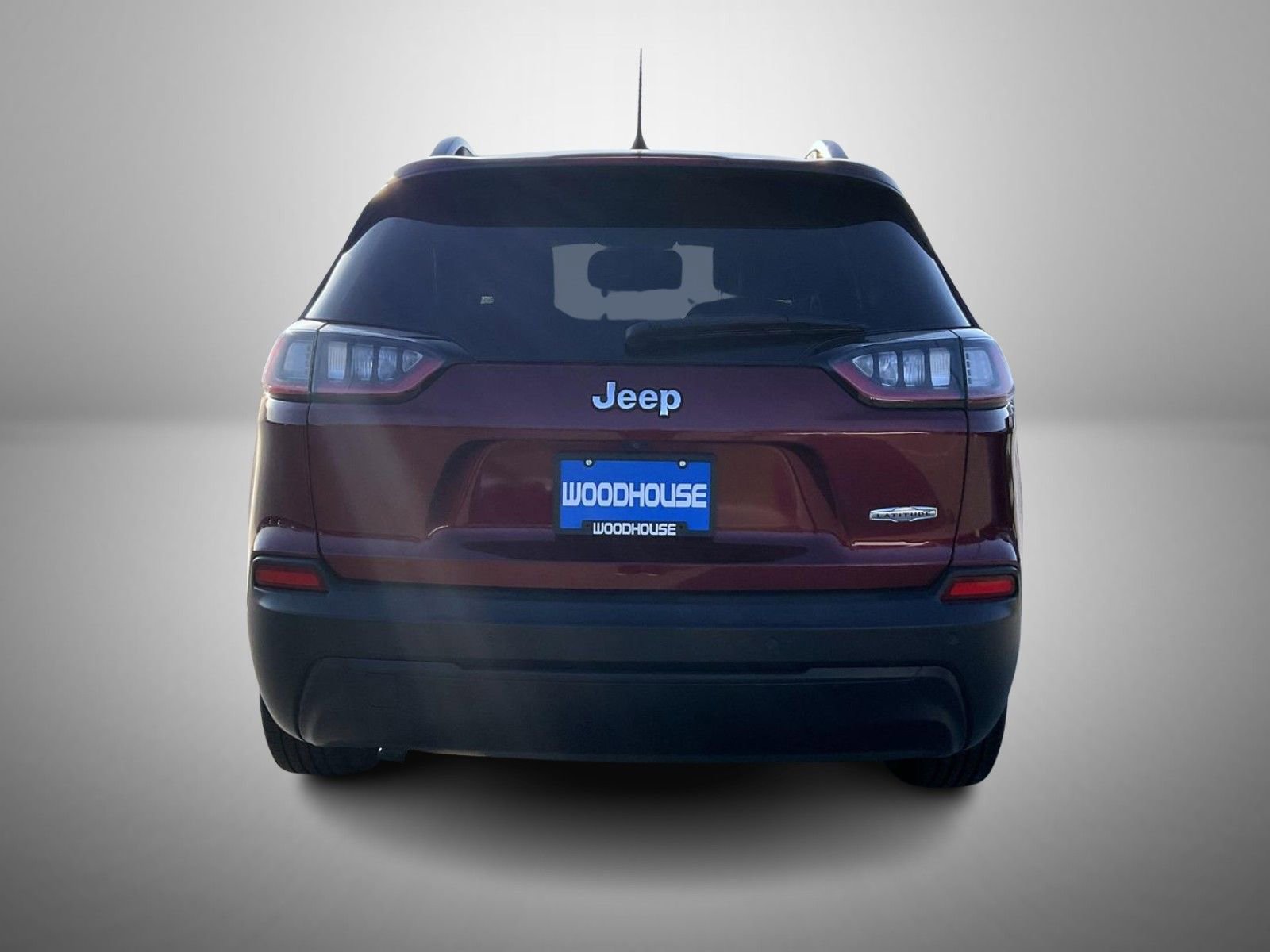Used 2019 Jeep Cherokee Latitude Plus w/ Comfort/Convenience Group FWD image 6