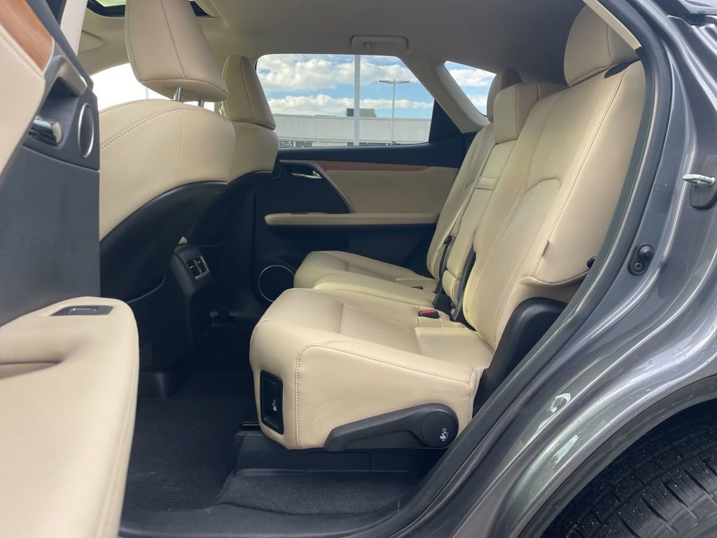 Used 2021 Lexus RX 350L Premium w/ Premium Package image 21