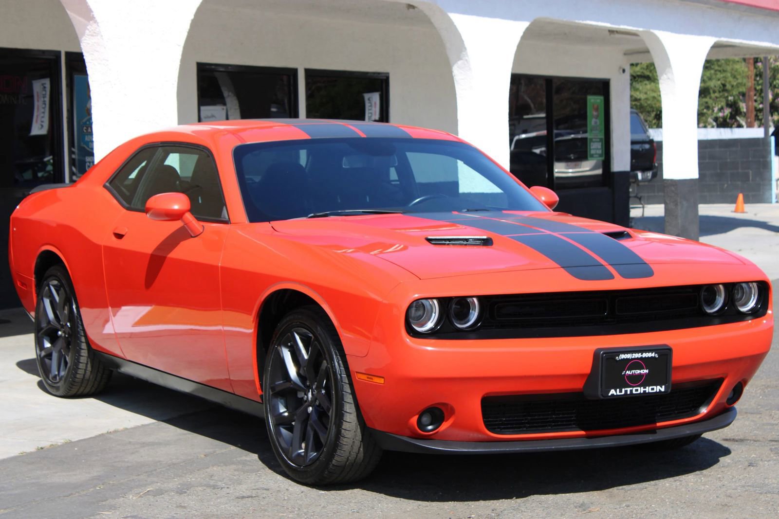 Used 2022 Dodge Challenger SXT w/ Blacktop Package image 3