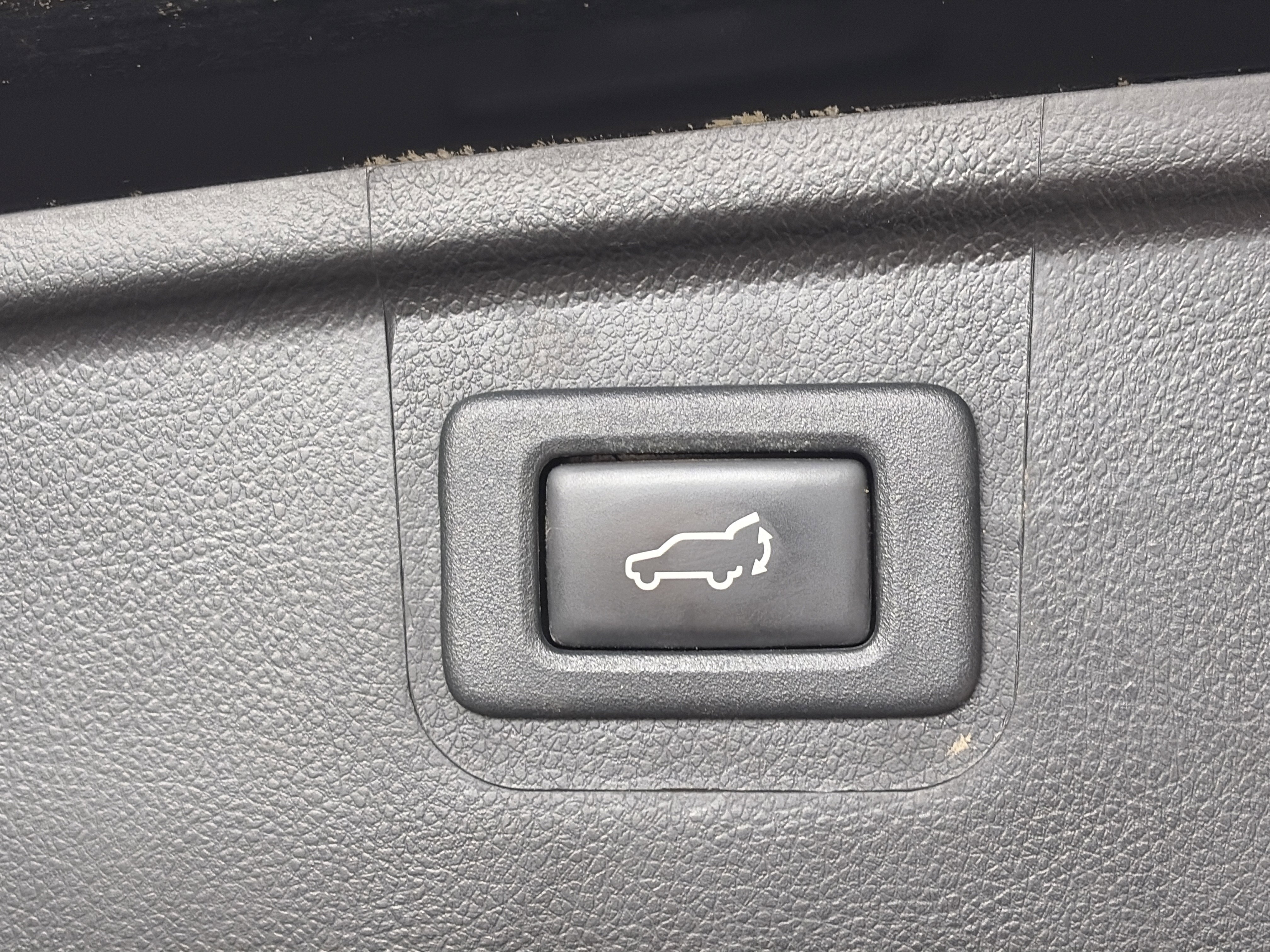 Used 2018 Subaru Outback 2.5i Limited image 15