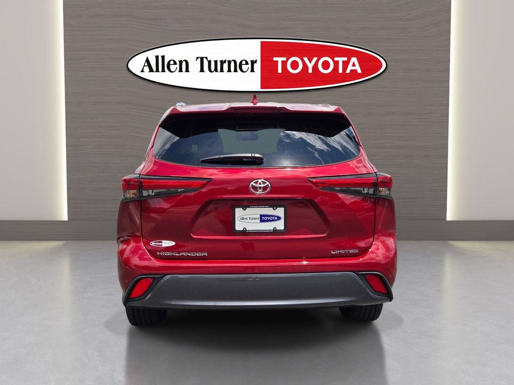 Used 2023 Toyota Highlander Limited FWD image 7