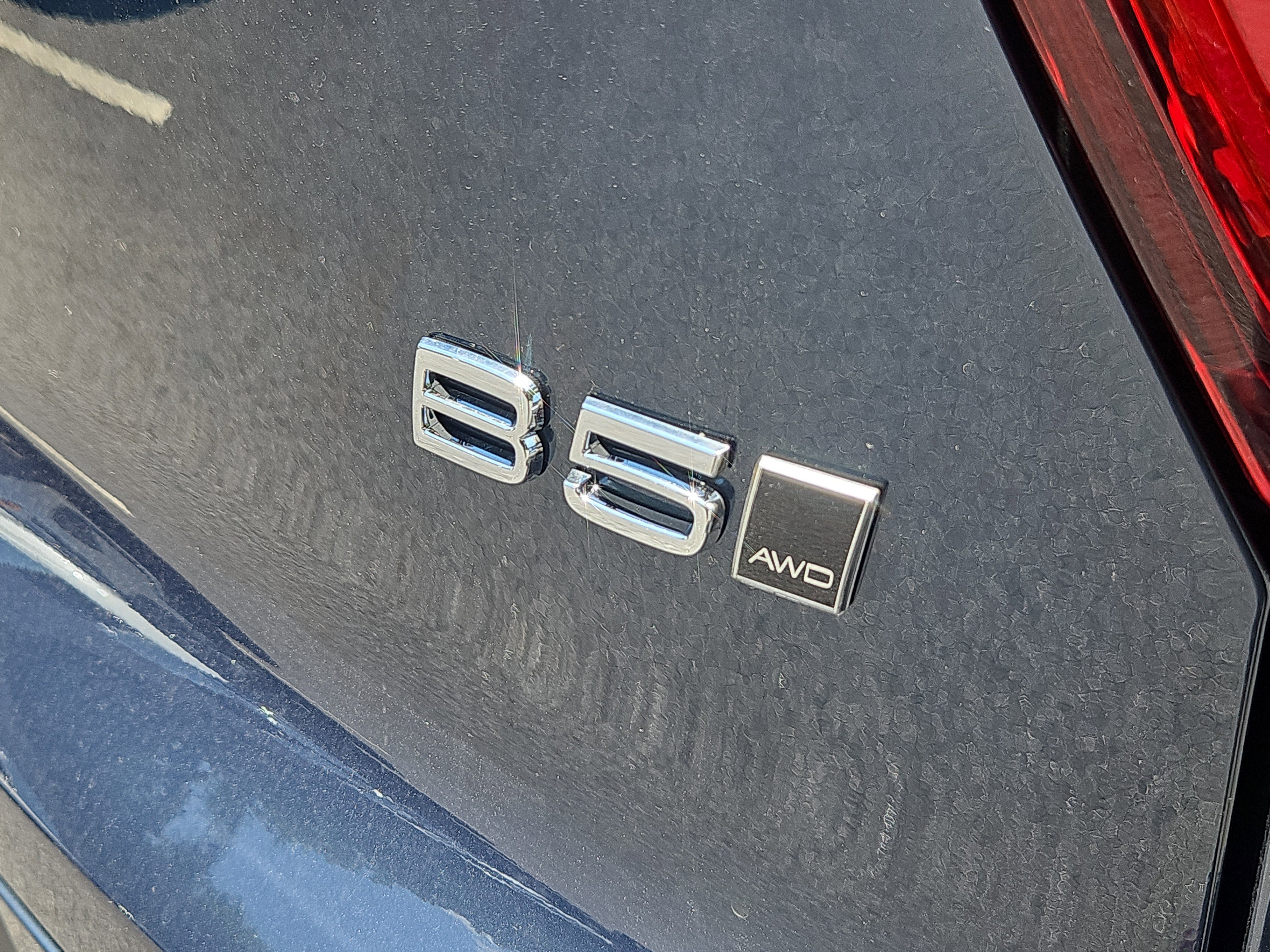 New 2026 Volvo XC40 B5 Core w/ Protection Package Premier image 4