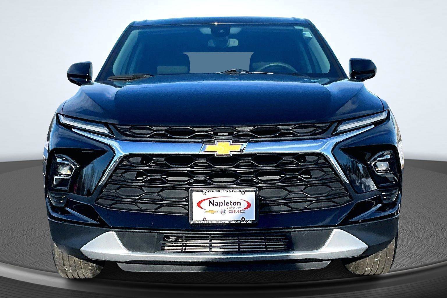 Used 2023 Chevrolet Blazer LT w/ Driver Confidence Package image 3