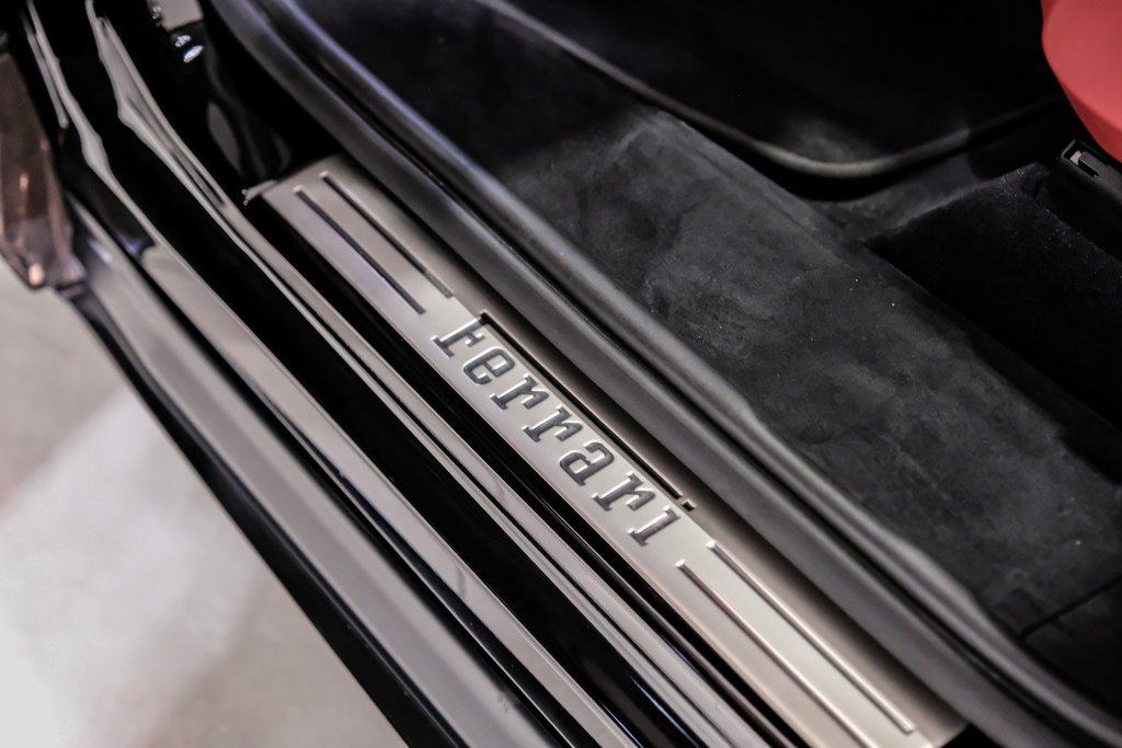 Used 2024 Ferrari Purosangue image 31