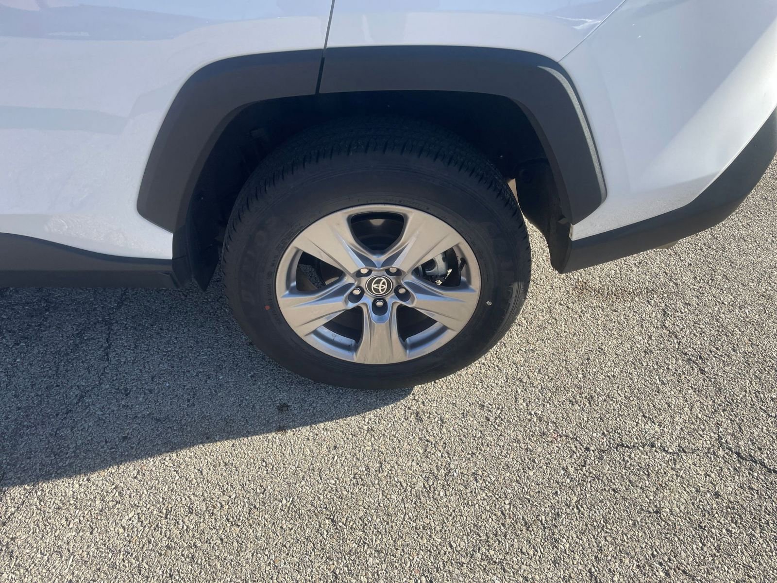 Used 2025 Toyota RAV4 XLE image 32