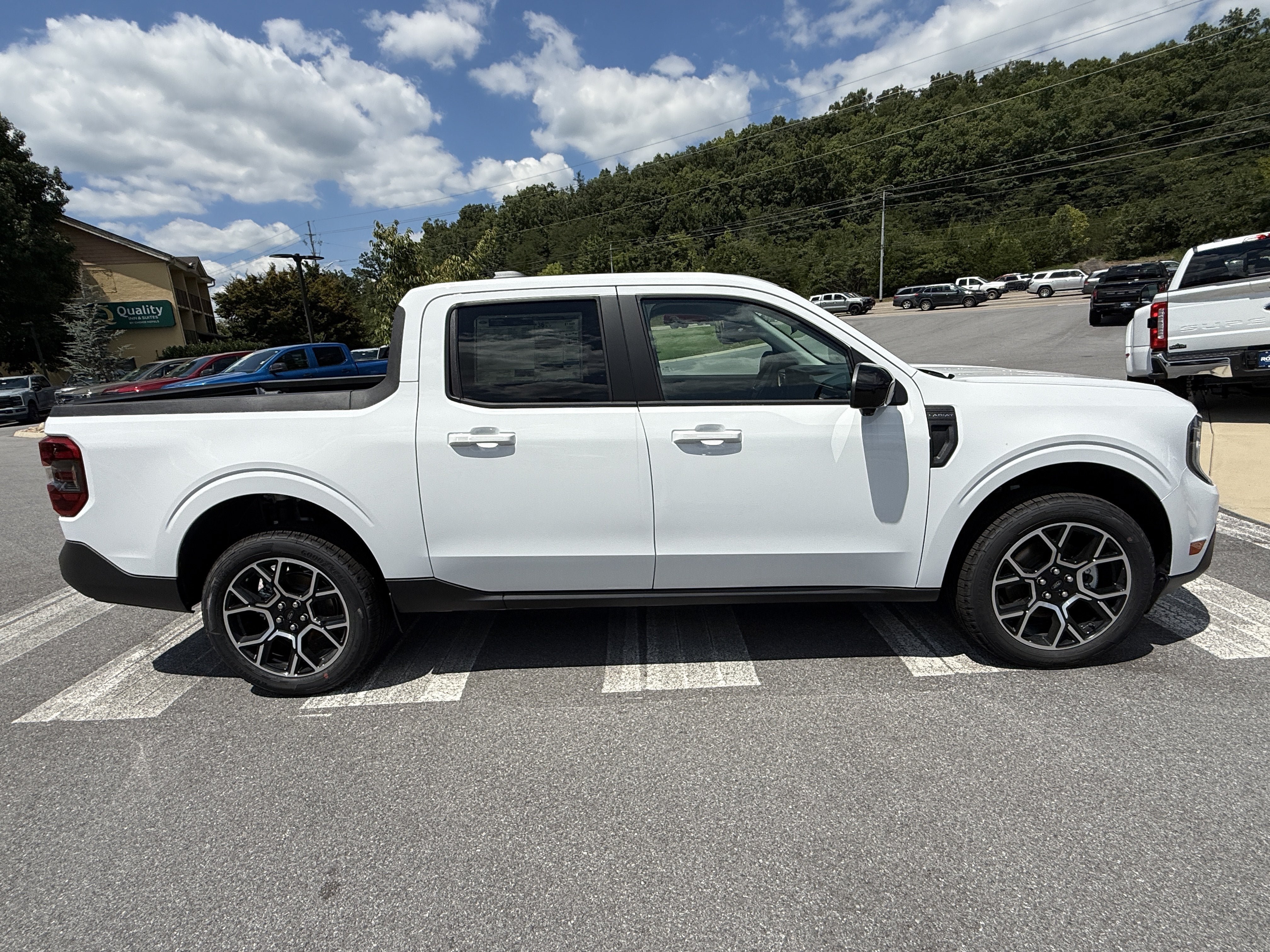 New 2026 Ford Maverick Lariat AWD/4WD image 4