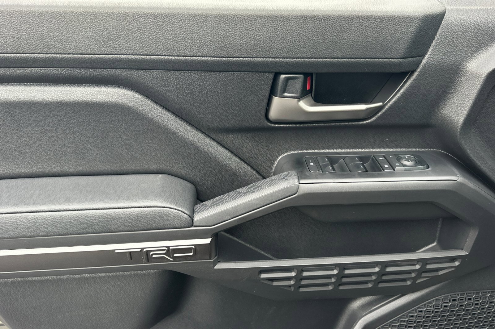 New 2025 Toyota Tacoma TRD Off-Road image 11