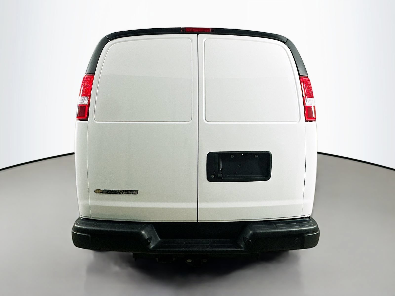 Used 2025 Chevrolet Express 2500 w/ Enhanced Convenience Package RWD image 6