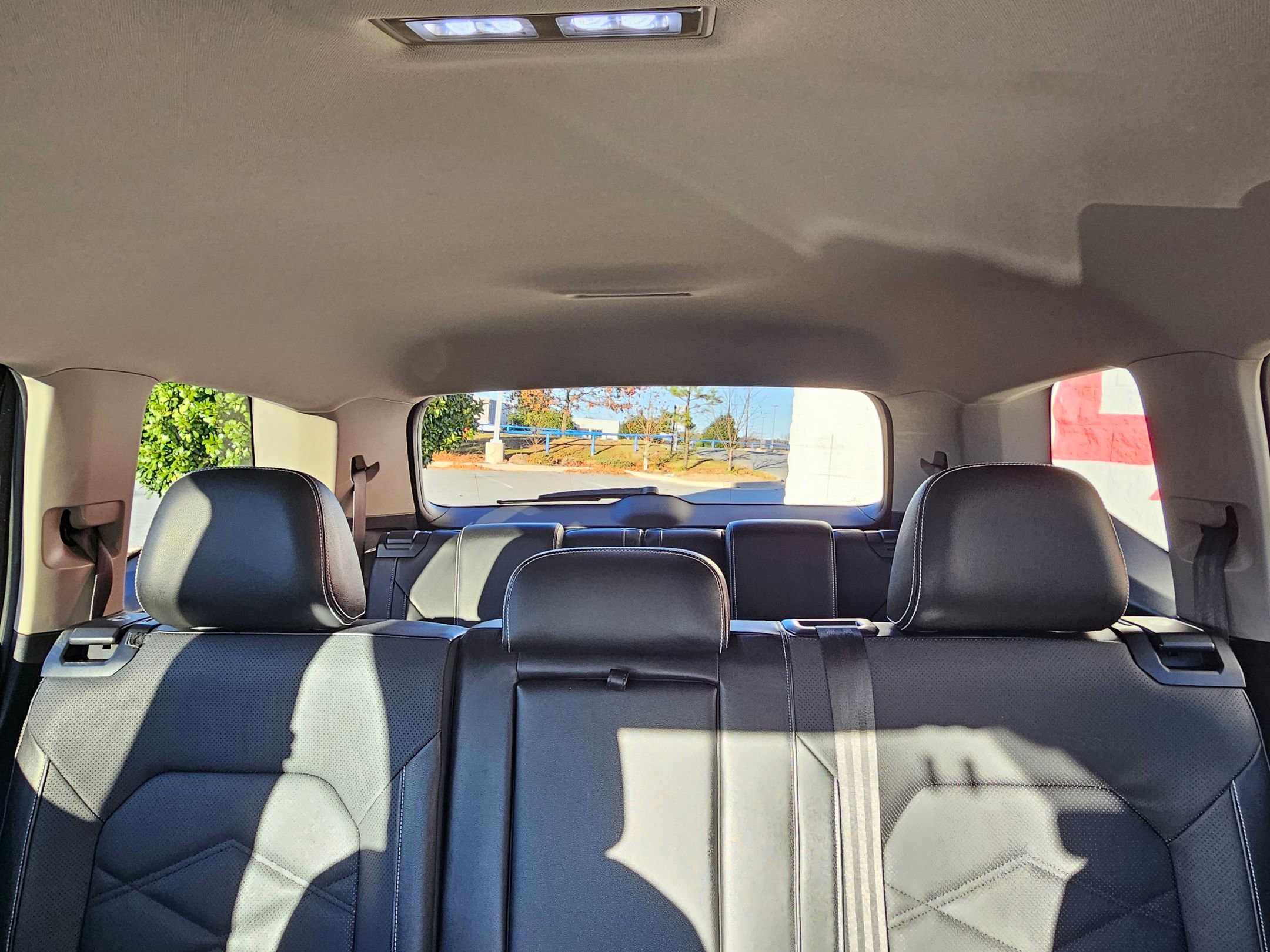 Used 2024 Volkswagen Atlas SE image 28