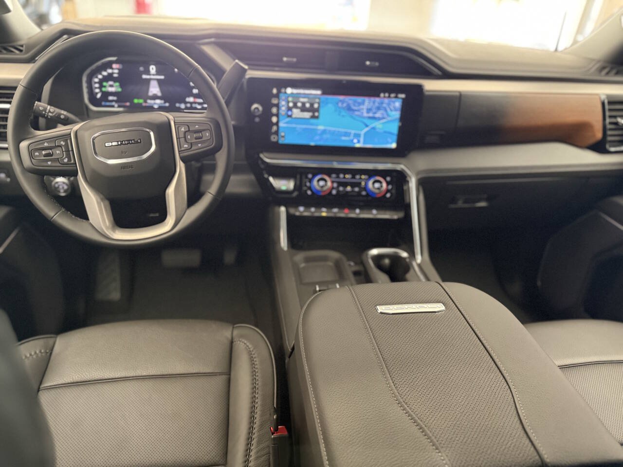 Used 2026 GMC Sierra 2500 Denali w/ Denali Reserve Package AWD/4WD image 20