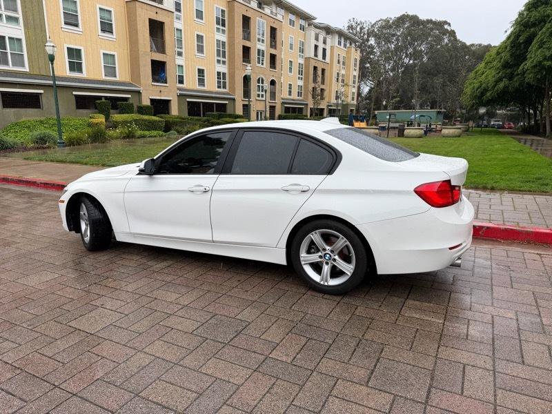Used 2014 BMW 320i Sedan RWD image 5