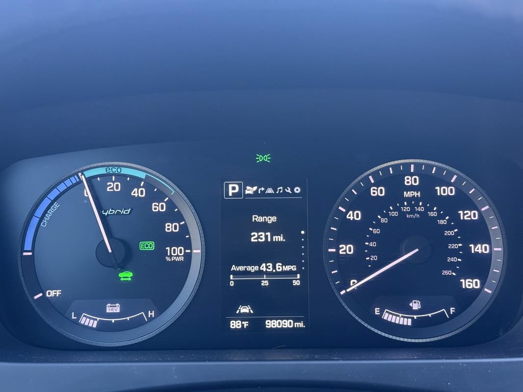 Used 2016 Hyundai Sonata Limited w/ Option Group 02 FWD image 12