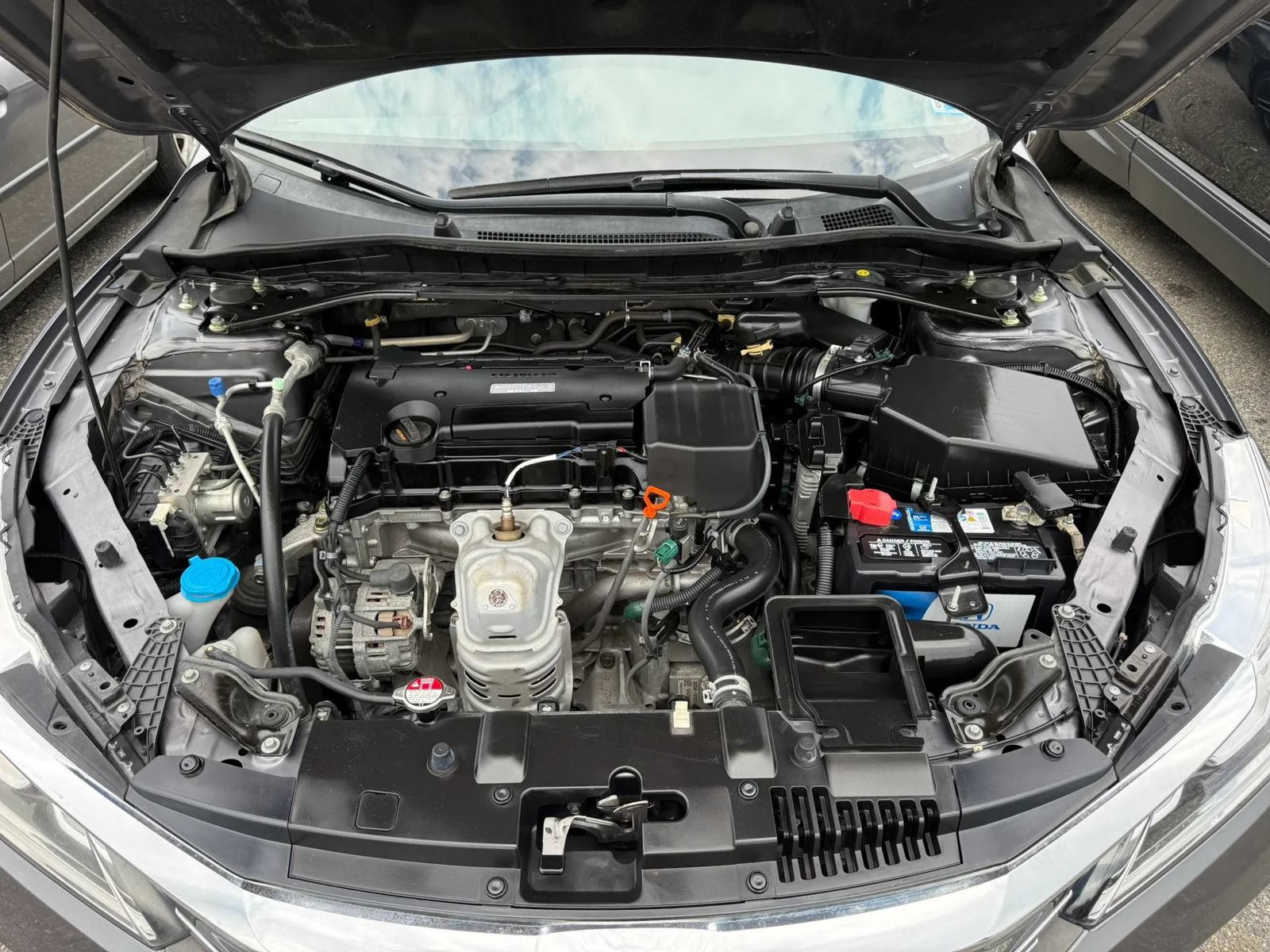Used 2016 Honda Accord Sport image 28